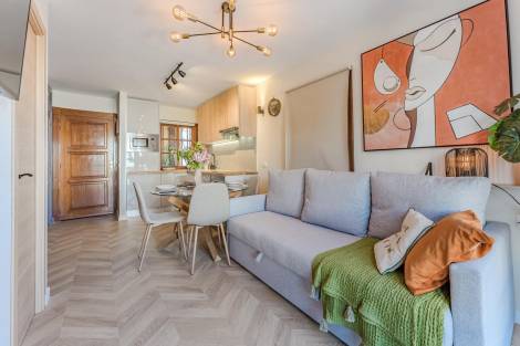 Flat/apartment for sale in  Windsor Park, San Eugenio Alto, España - TR-2817