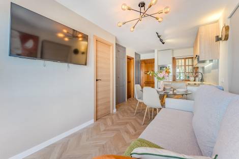 Flat/apartment for sale in  Windsor Park, San Eugenio Alto, España - TR-2817