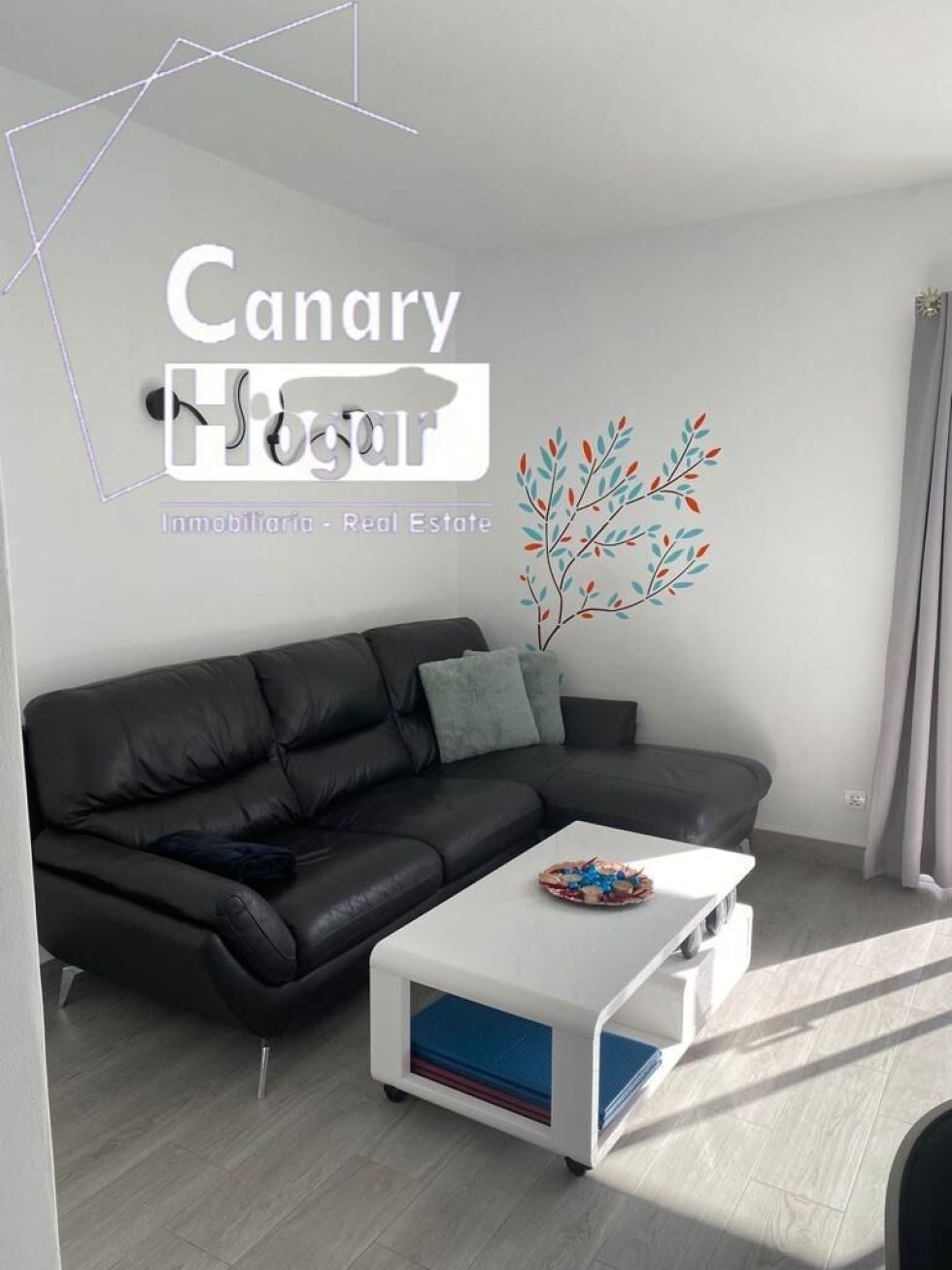 Flat for sale in  Adeje, Spain - 052401