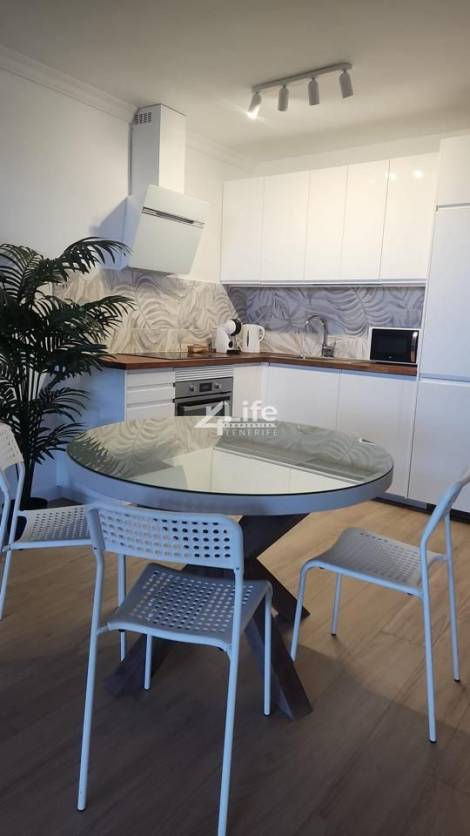 Flat for sale in  Adeje, Spain - AG-150325