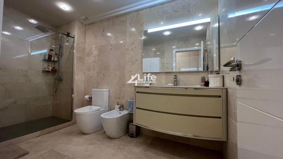 Flat for sale in  Adeje, Spain - VS-281024