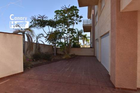 Flat for sale in  Amarilla Golf, Spain - 054961