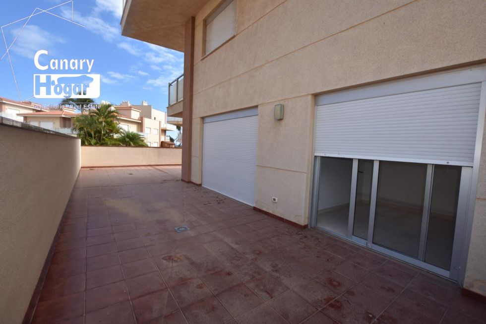 Flat for sale in  Amarilla Golf, Spain - 055441