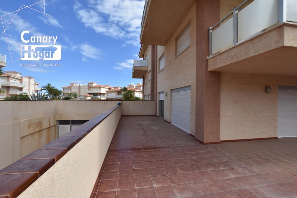 Flat for sale in  Amarilla Golf, Spain - 055461