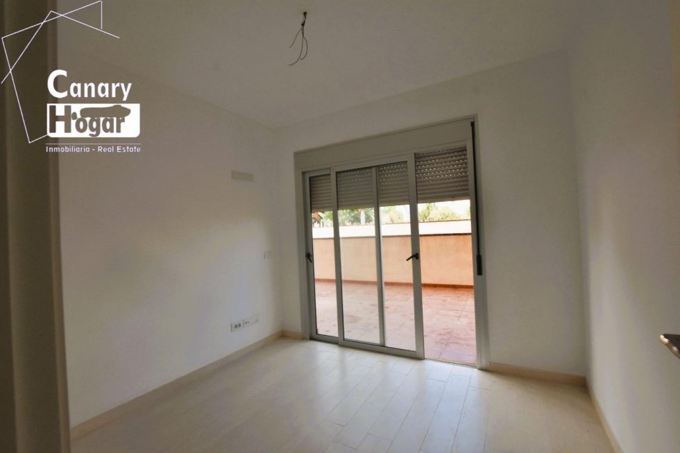 Flat for sale in  Amarilla Golf, Spain - 055461