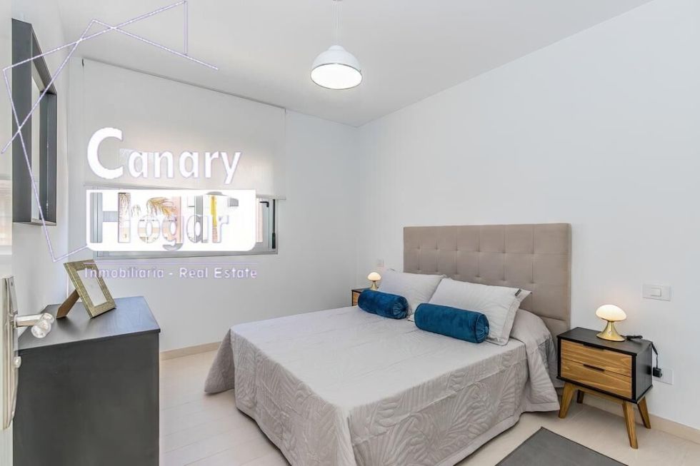 Flat for sale in  Amarilla Golf, Spain - 057661