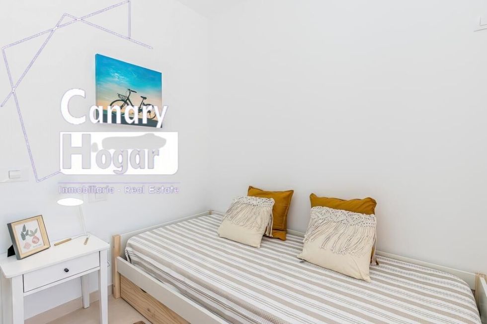 Flat for sale in  Amarilla Golf, Spain - 057661