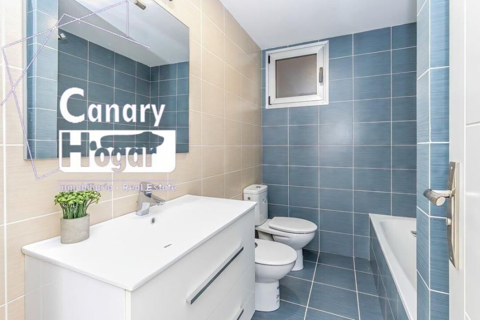 Flat for sale in  Amarilla Golf, Spain - 057661