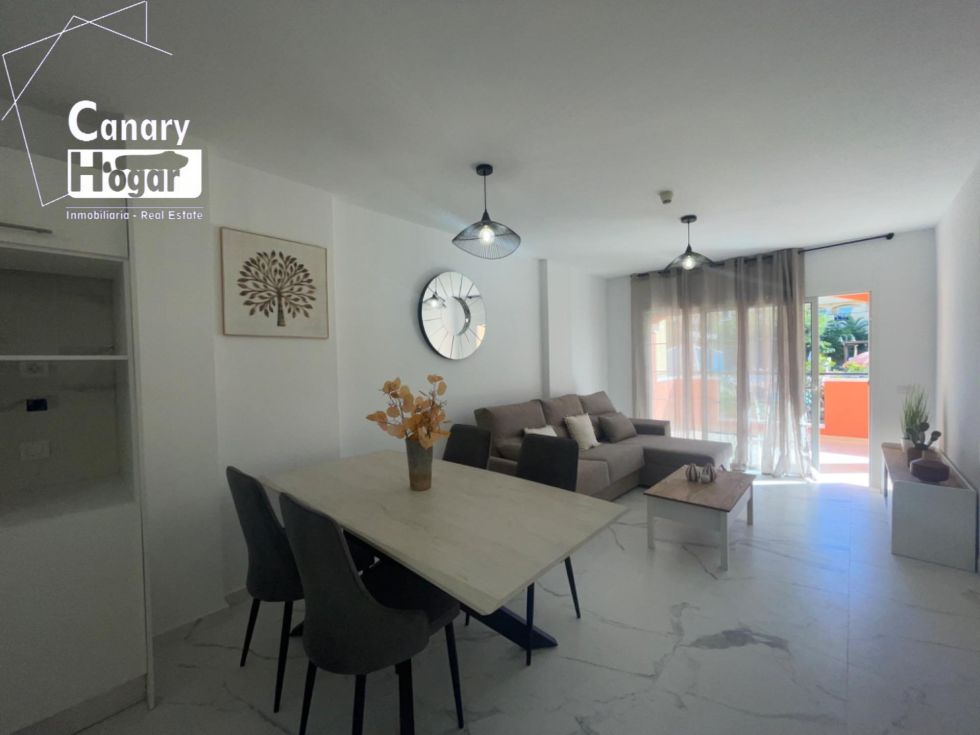 Flat for sale in  Arona, Spain - 052611