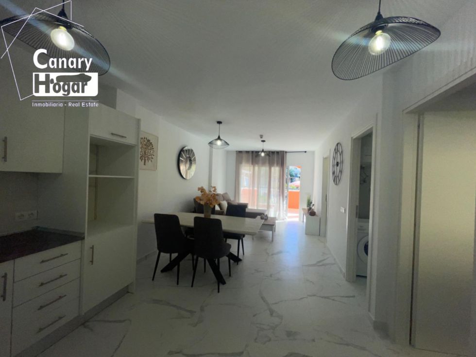 Flat for sale in  Arona, Spain - 052611