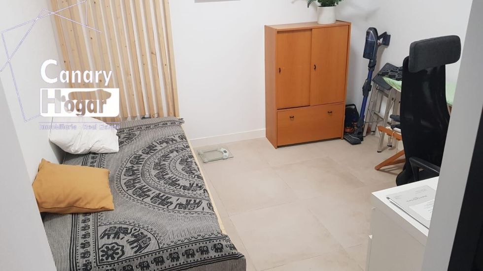 Flat for sale in  Arona, Spain - 054371