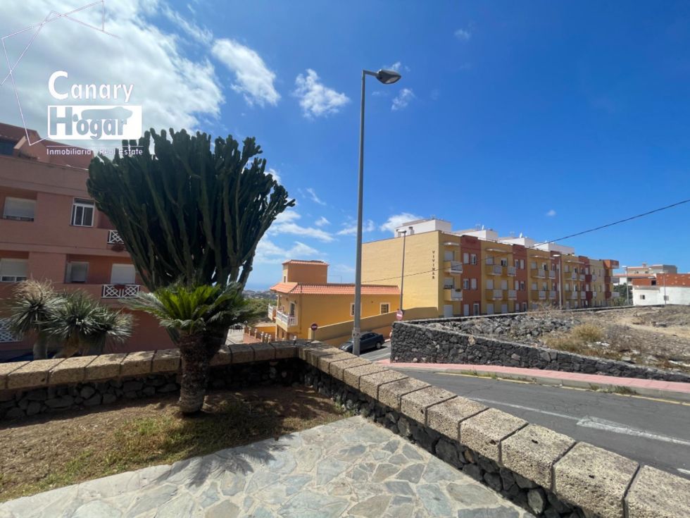 Flat for sale in  Arona, Spain - 055151