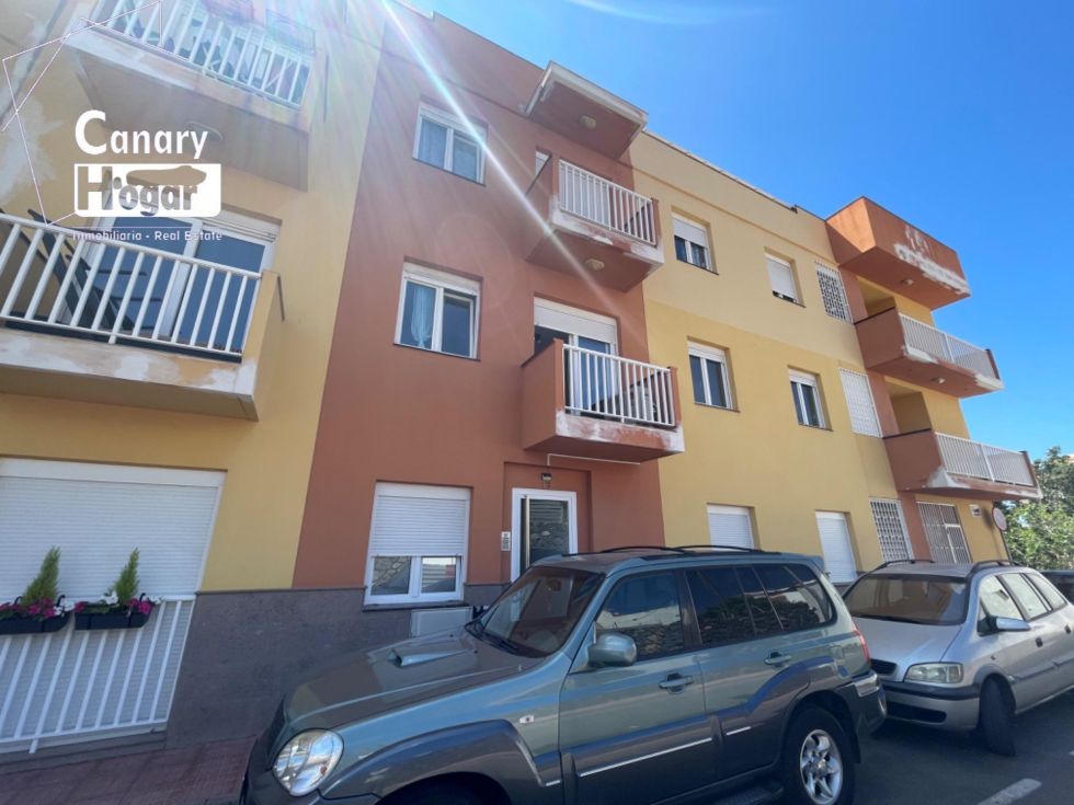 Flat for sale in  Arona, Spain - 055151