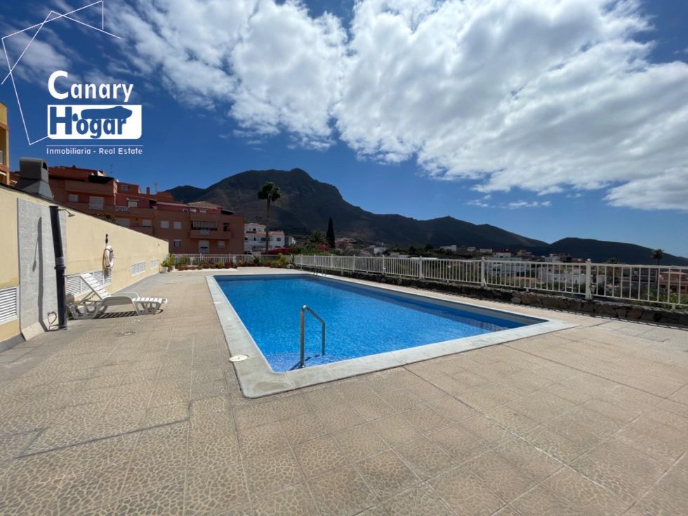 Flat for sale in  Arona, Spain - 055151