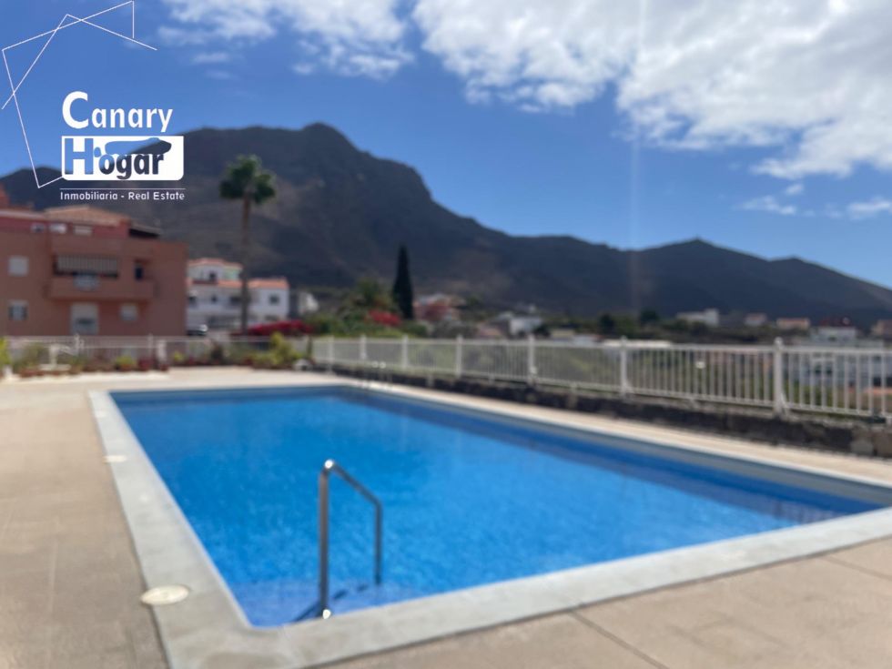 Flat for sale in  Arona, Spain - 055151