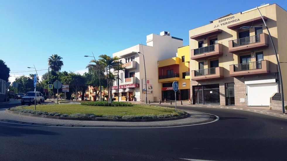 Flat for sale in  Arona, Spain - 055211