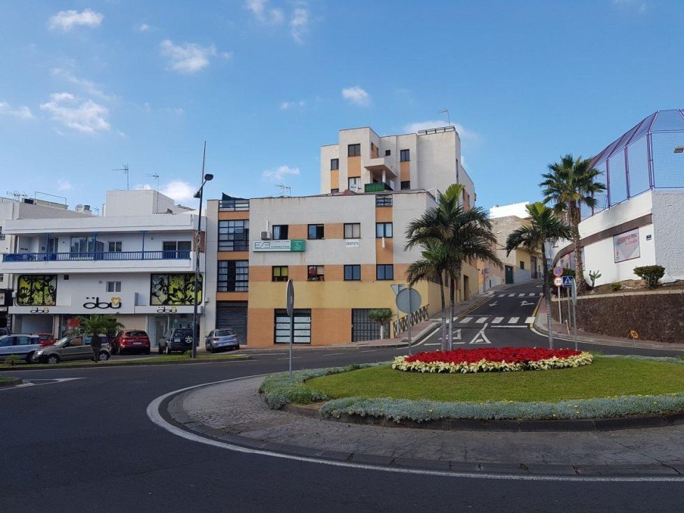 Flat for sale in  Arona, Spain - 055211