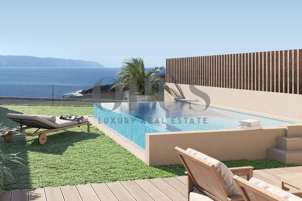 Flat for sale in  Callao Salvaje, Spain - OP6056 Amoenus - Rokabella