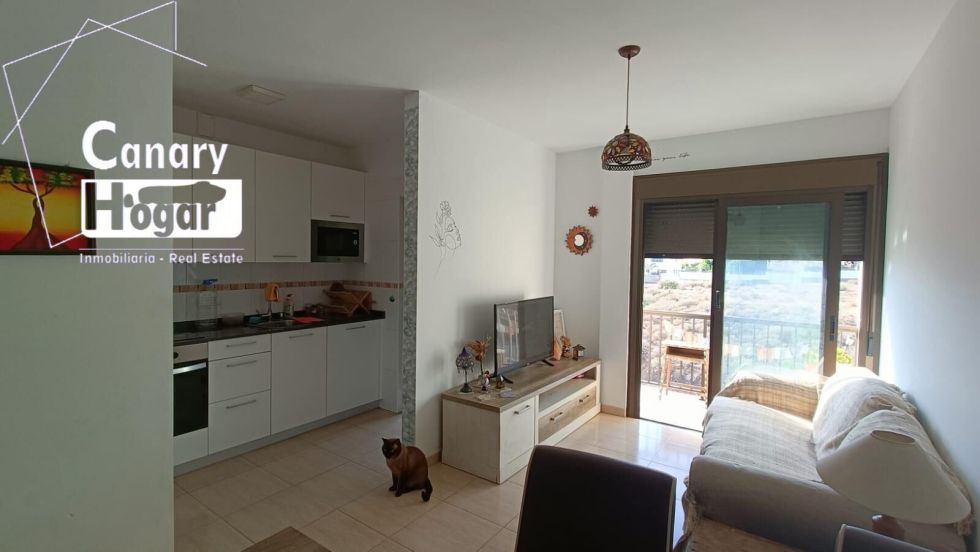 Flat for sale in  Candelaria, Spain - 056331