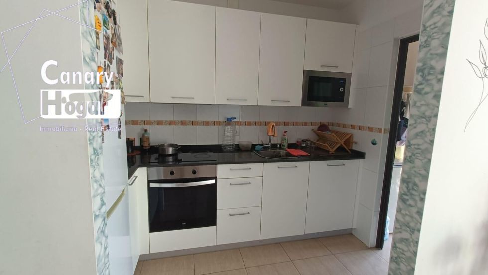 Flat for sale in  Candelaria, Spain - 056331