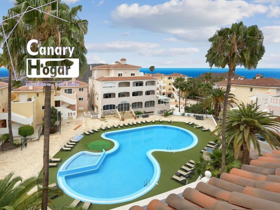 Flat for sale in  Chayofa, Spain - 056781