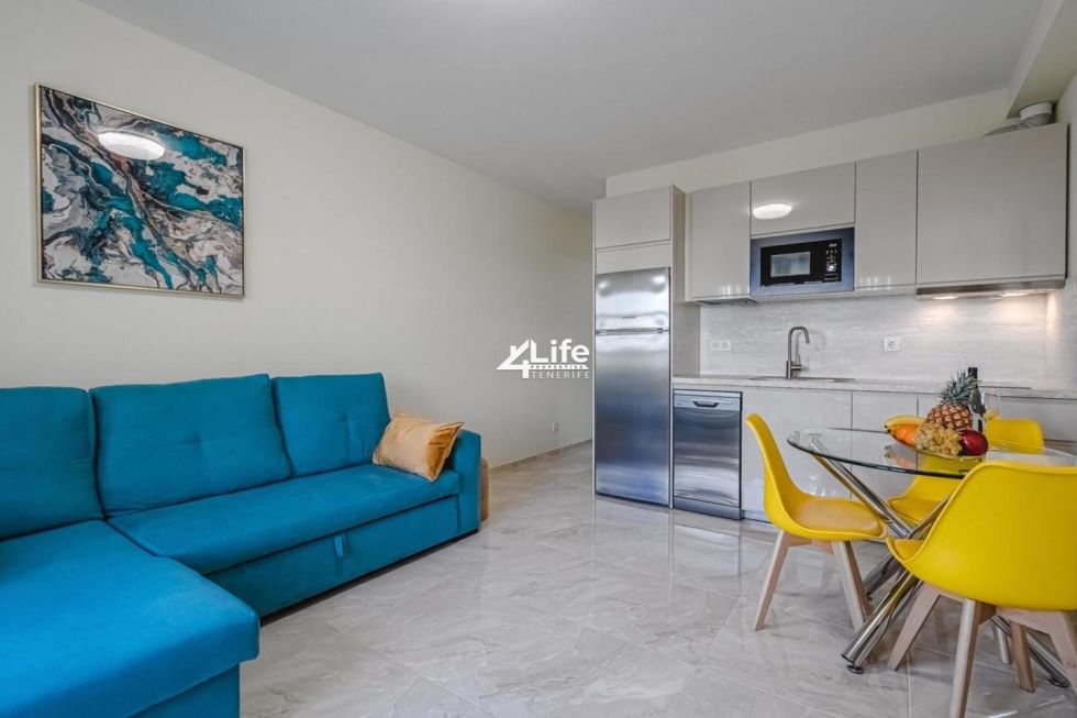 Flat for sale in  Costa Adeje, Spain - MT-0711241