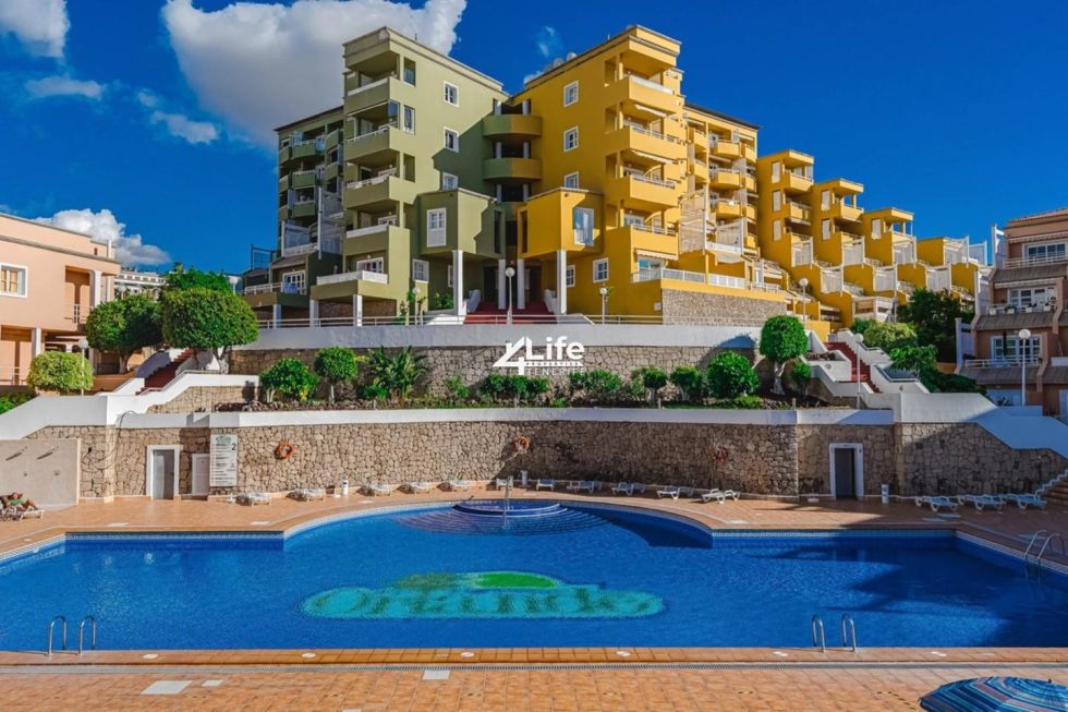 Flat for sale in  Costa Adeje, Spain - MT-0711241