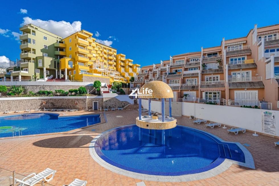 Flat for sale in  Costa Adeje, Spain - MT-0711241