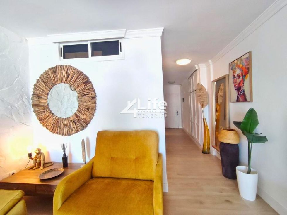 Flat for sale in  Costa Adeje, Spain - WW-110424