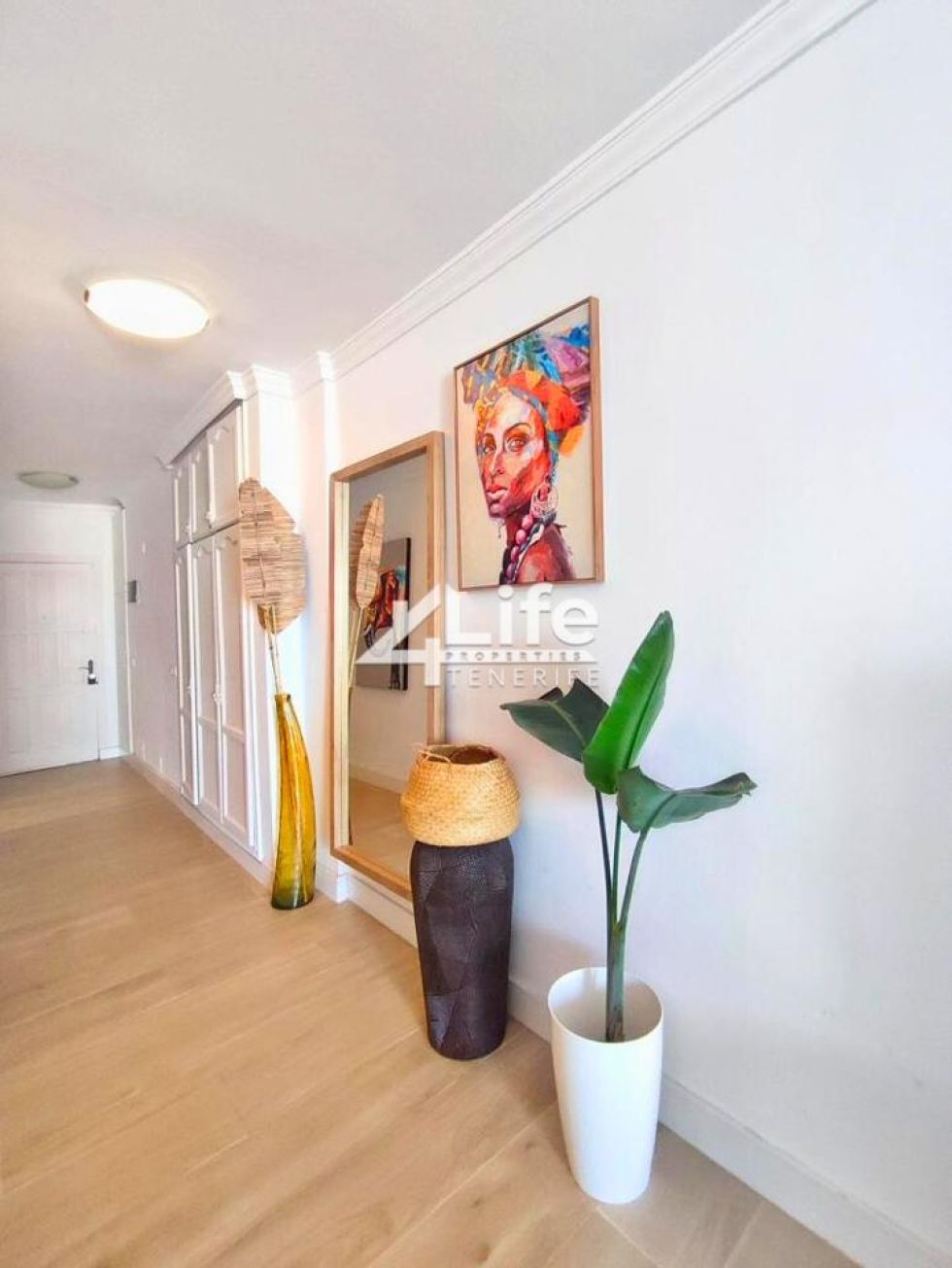 Flat for sale in  Costa Adeje, Spain - WW-110424