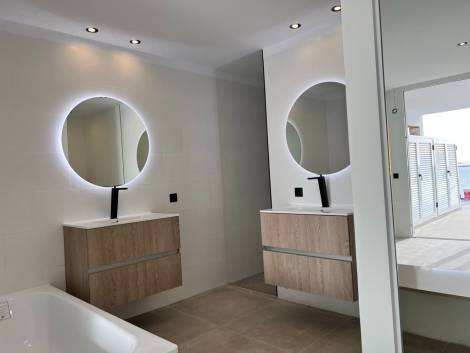 Flat for sale in  Costa del Silencio, Spain - 053471