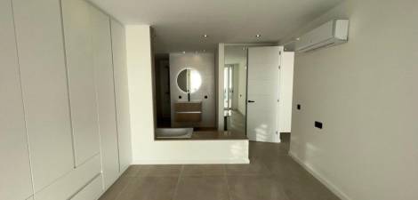 Flat for sale in  Costa del Silencio, Spain - 053471
