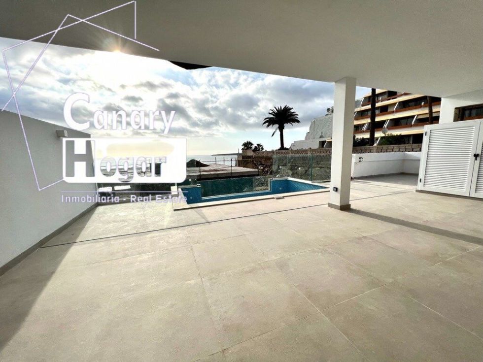 Flat for sale in  Costa del Silencio, Spain - 055171