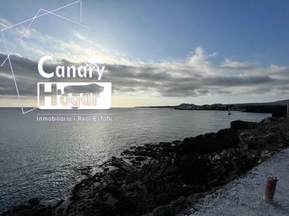 Flat for sale in  Costa del Silencio, Spain - 057341