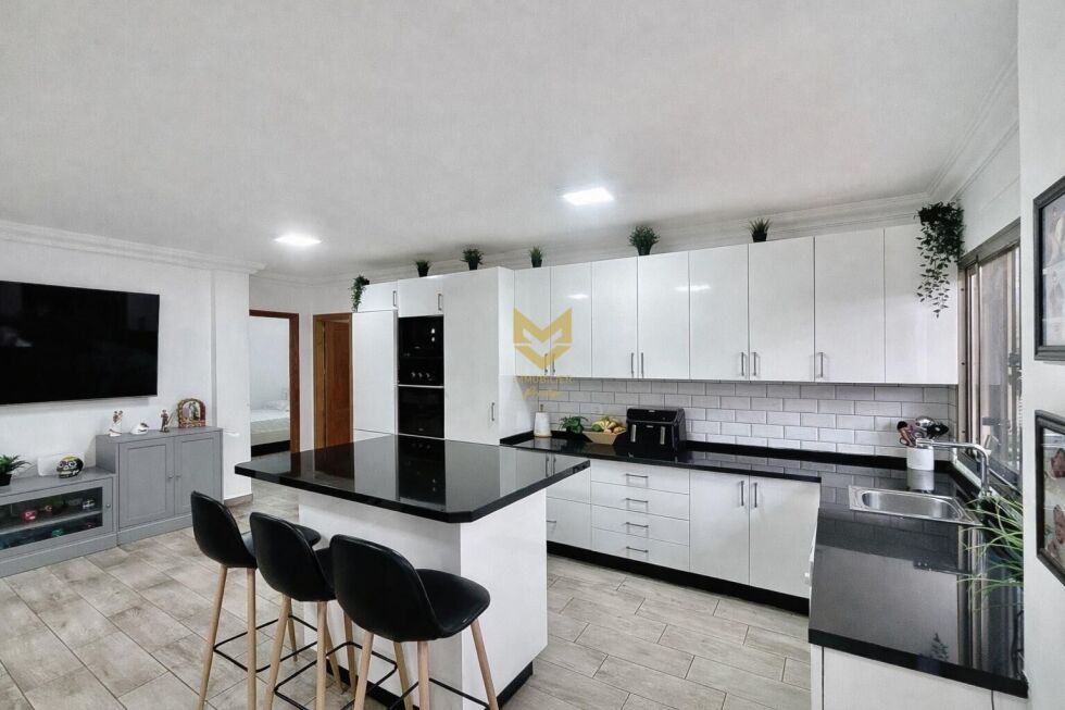 Flat for sale in  Guía de Isora, Spain - P00058