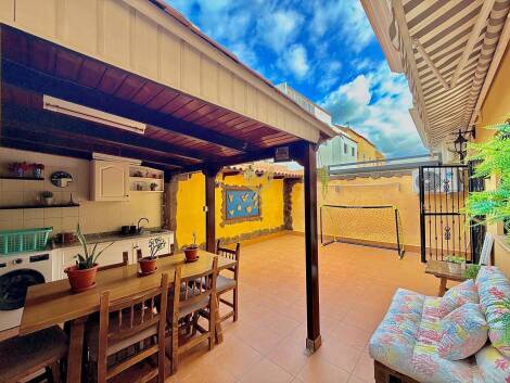 Flat for sale in  Guía de Isora, Spain - P00058