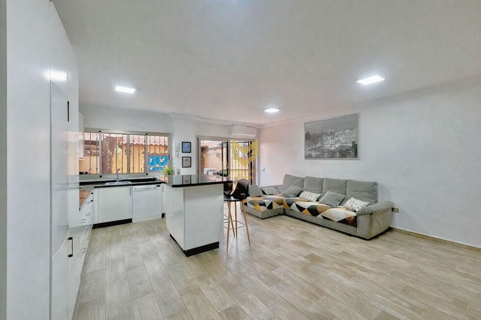 Flat for sale in  Guía de Isora, Spain - P00058