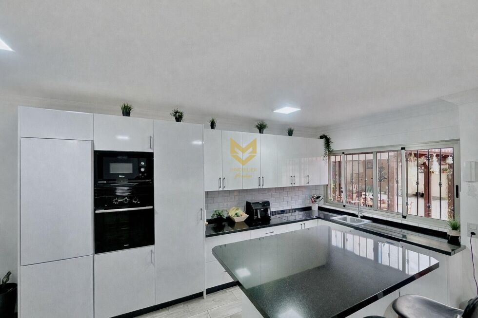Flat for sale in  Guía de Isora, Spain - P00058