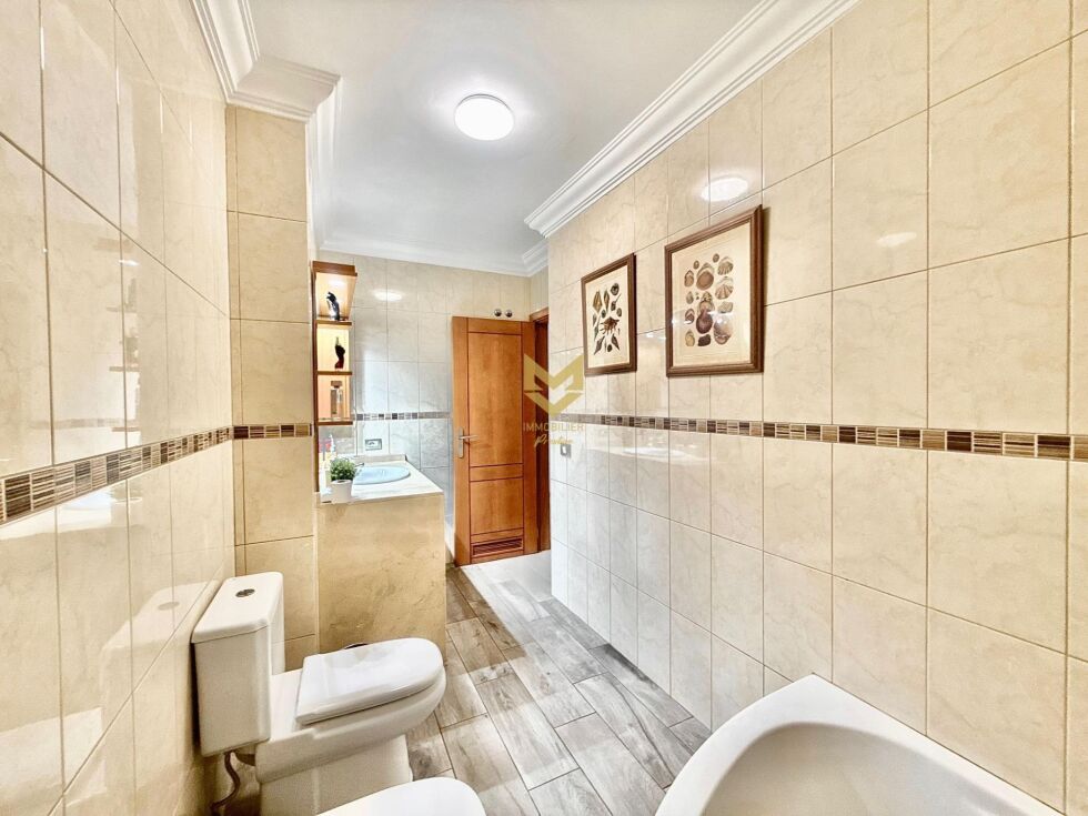 Flat for sale in  Guía de Isora, Spain - P00058