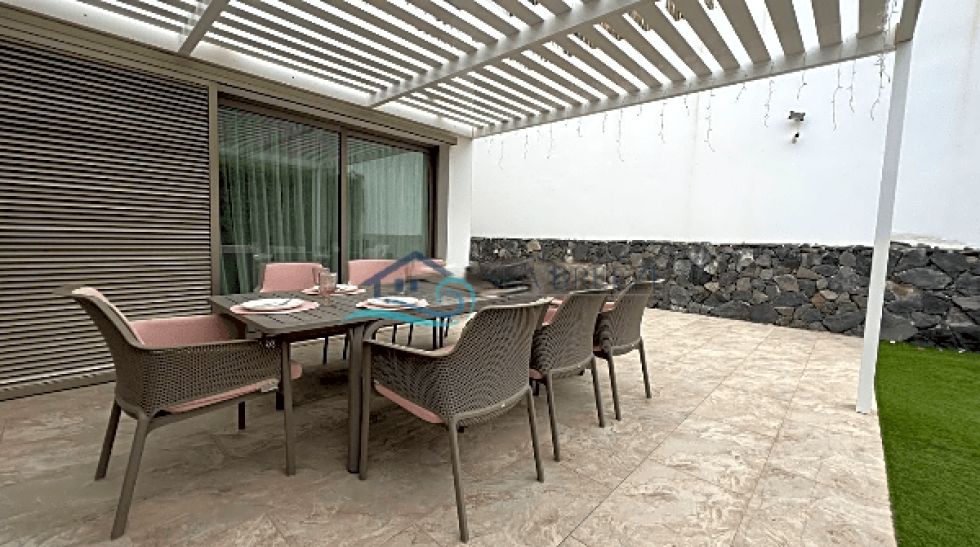 Flat for sale in  La Caleta, Spain - BES280