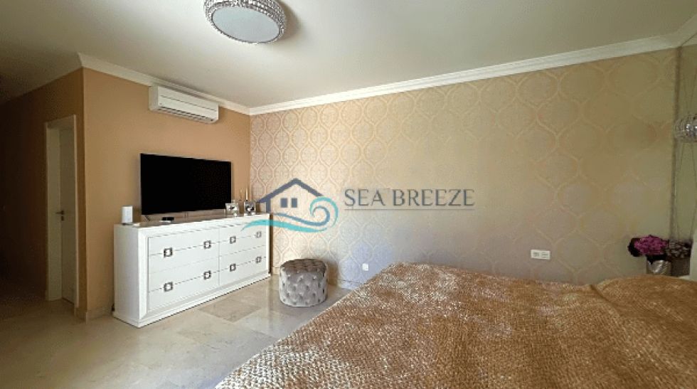 Flat for sale in  La Caleta, Spain - BES280