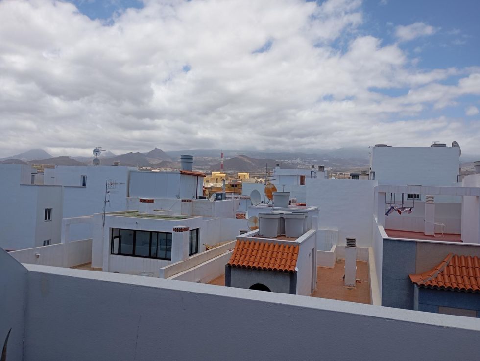 Flat for sale in  Los Abrigos, Spain - 054441