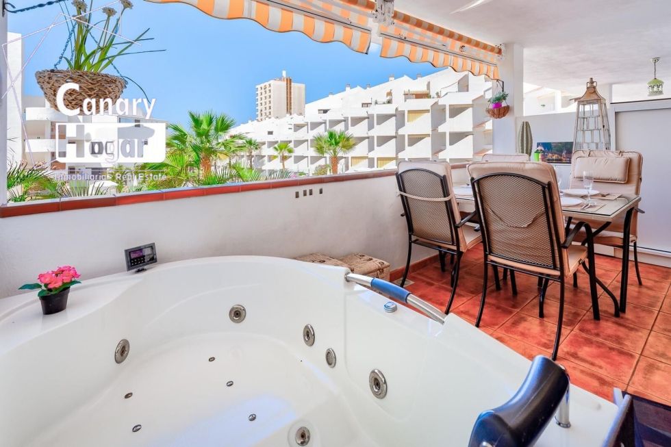 Flat for sale in  Los Cristianos, Spain - 054641