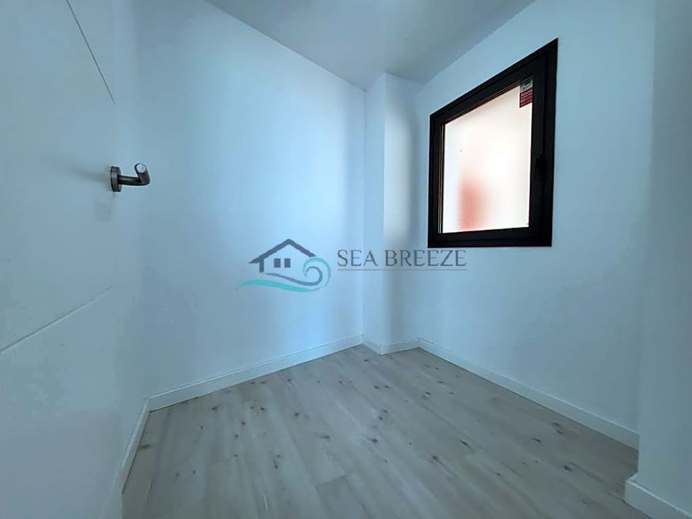 Flat for sale in  San Eugenio Alto, Spain - BES277