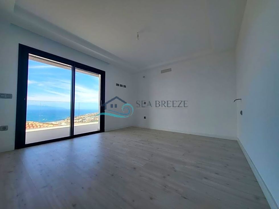 Flat for sale in  San Eugenio Alto, Spain - BES277