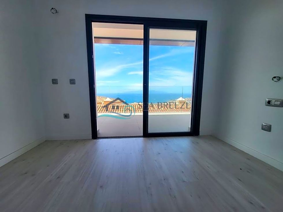 Flat for sale in  San Eugenio Alto, Spain - BES277