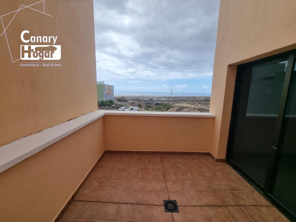 Flat for sale in  San Isidro, Spain - 055631