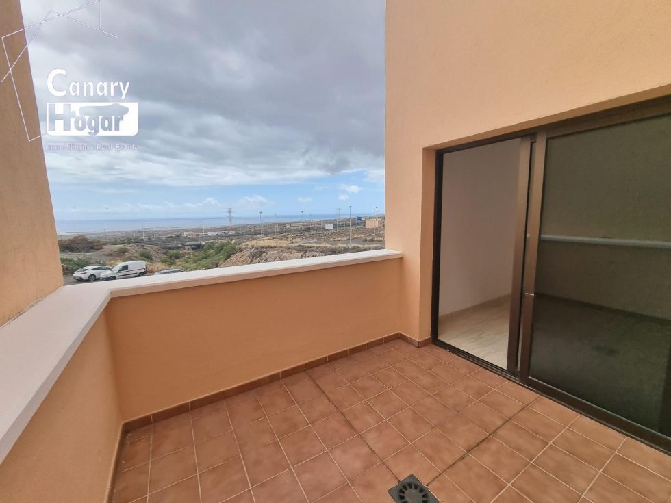 Flat for sale in  San Isidro, Spain - 055631