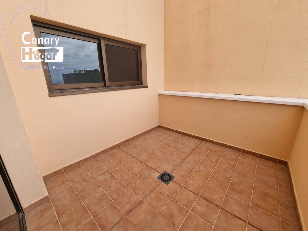 Flat for sale in  San Isidro, Spain - 055631