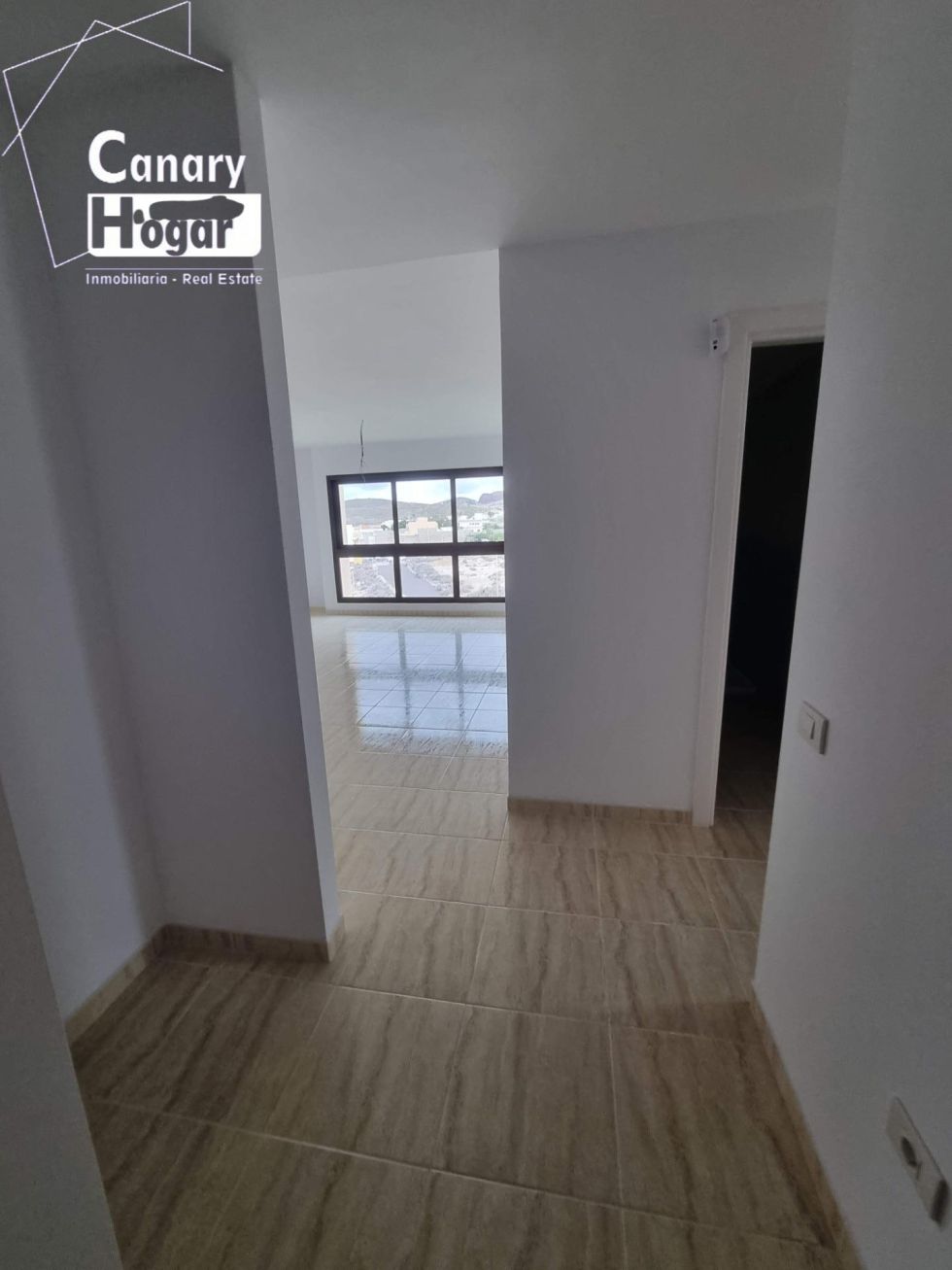 Flat for sale in  San Isidro, Spain - 055841